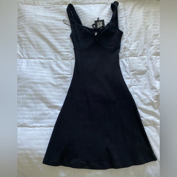 Black strap mini dress - Picture 2 of 3